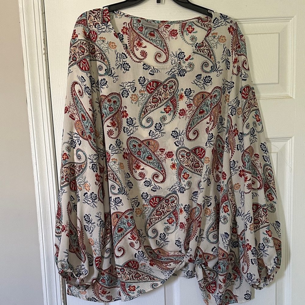 Avenue Paisley Print Blouse - Cream and Red